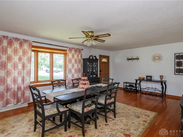 3399 Leawood Dr, Dayton, OH 45434