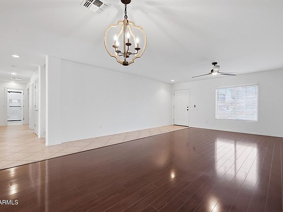 4th image of 43214 W MAGNOLIA Road