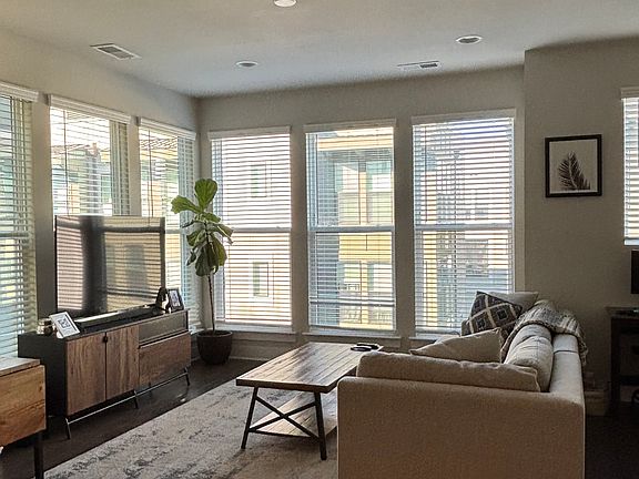 2nd image of 1735 Cannon View Ln