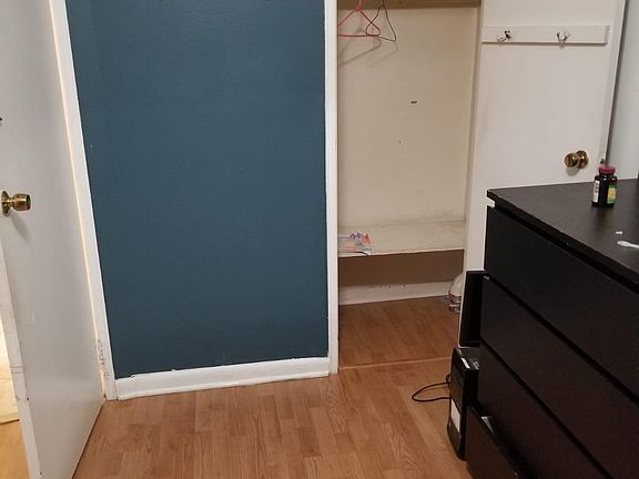 4th image of 2070 E 53rd Pl Floor 1