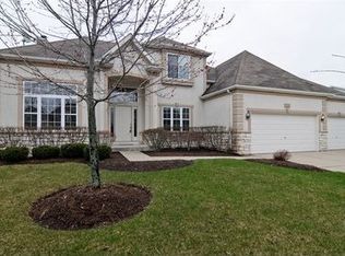 823 Longwood Dr, Lake Villa, IL 60046