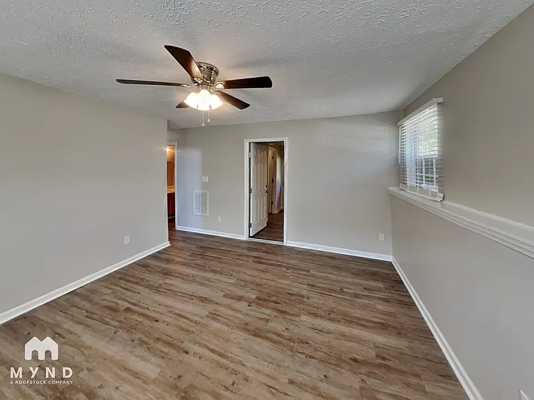 1106 Lady Banks Dr — Photo 7
