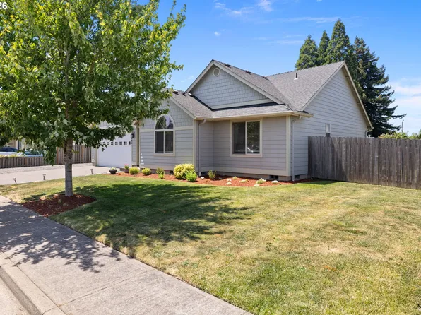 680 Andrian Dr, Molalla, OR 97038