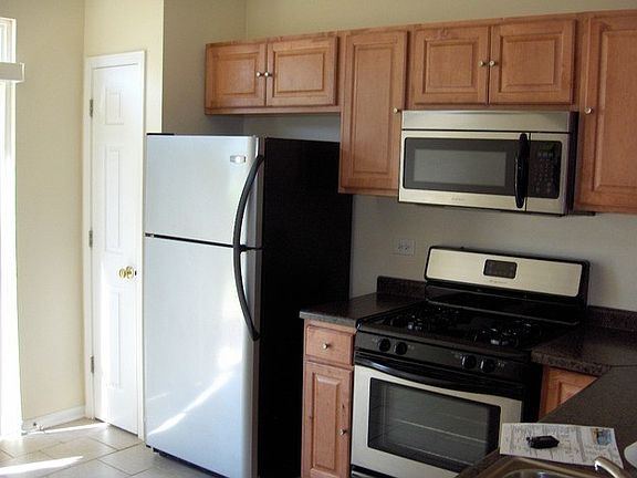 3rd image of 7218 Alden Dr