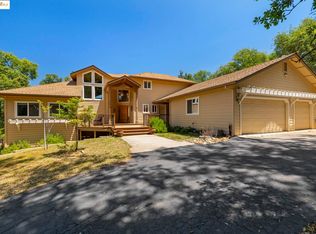21823 Lyons Bald Mountain Rd, Sonora, CA 95370