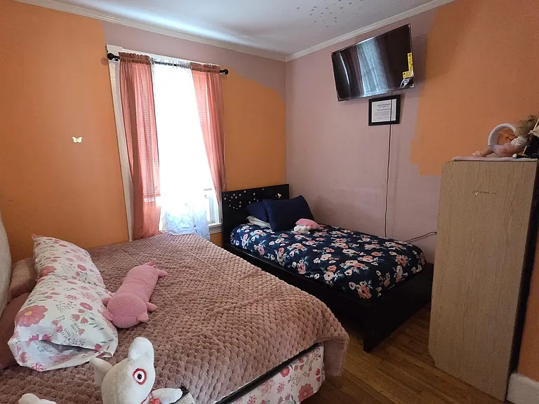 31 N Common St #2 — Photo 11