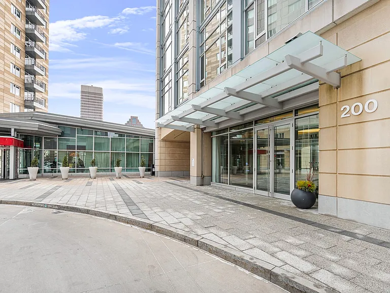 200 Exchange St #1512 — Photo 3