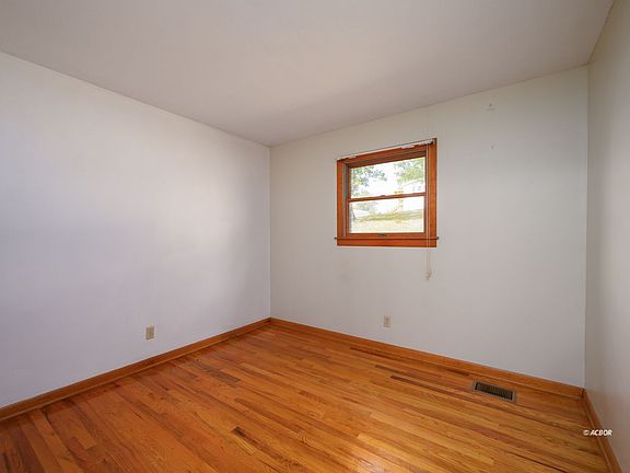 4th image of 17 Beech Grove Rd