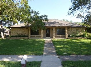 1513 Parkside Trl, Lewisville, TX 75077