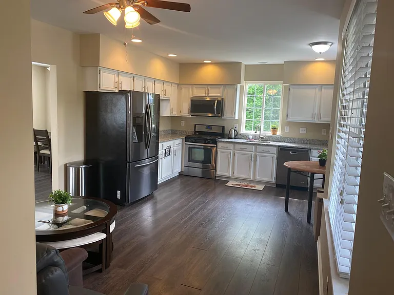 17 Hidden Cove Ct — Photo 16