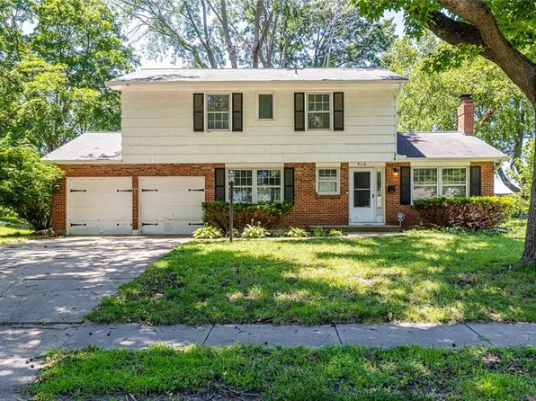 9116 Reeder Dr, Overland Park, KS 66214
