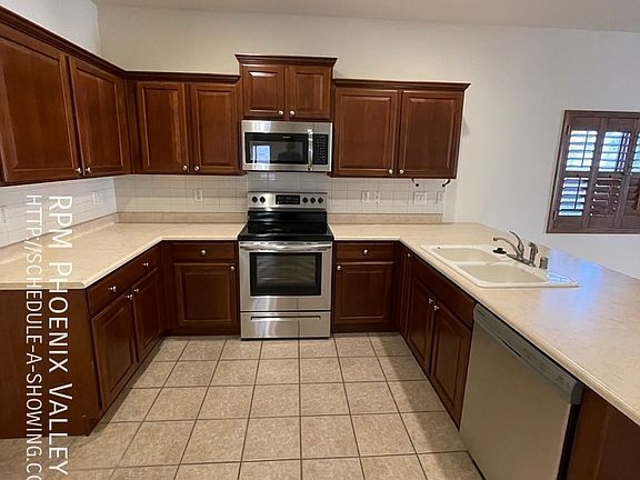3rd image of 17278 W Marshall Ln