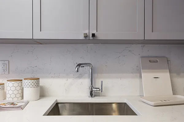 Rented by MNS | media 25