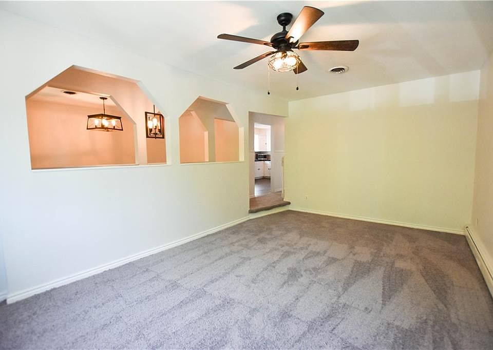 1st image of 174 Woodward Ave