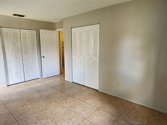 5th image of 1413 Laura St APT A