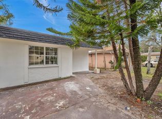 1145 La Salle St, Clearwater, FL 33755