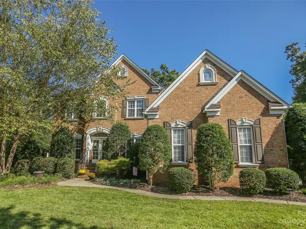 2694 Tyndall Dr NW, Concord, NC 28027