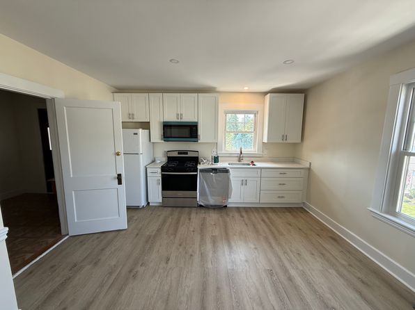 675-677 Humphrey St #2