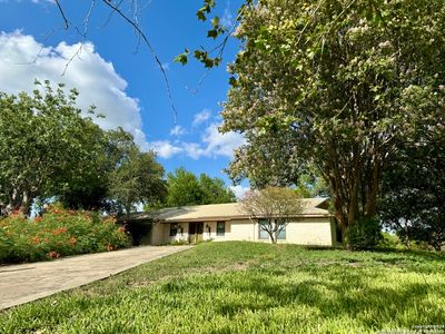 608 Cenizo Blvd, Uvalde, TX, 78801