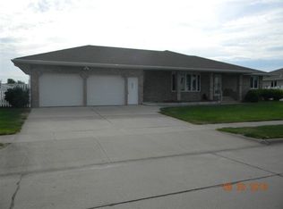 2977 41st Ave, Columbus, NE 68601