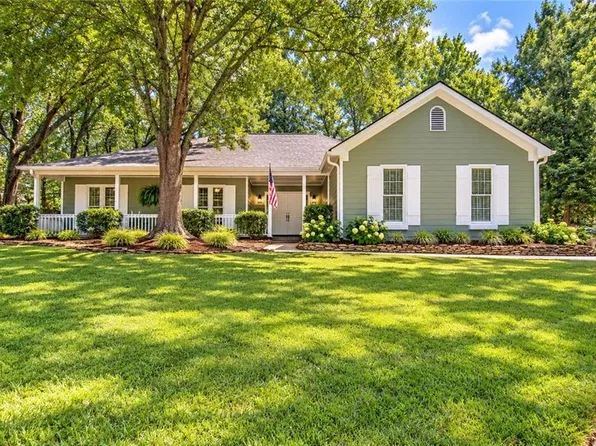 1203 Wynford Colo SW, Marietta, GA 30064