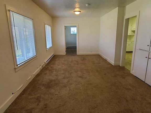 4th image of 2654 Road A NE