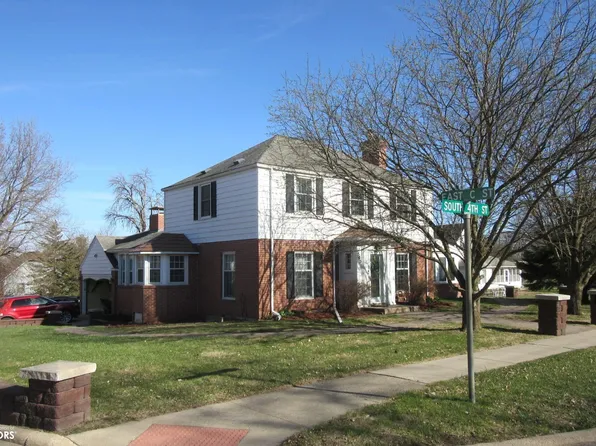 505 S 4th St, Forest City, IA 50436