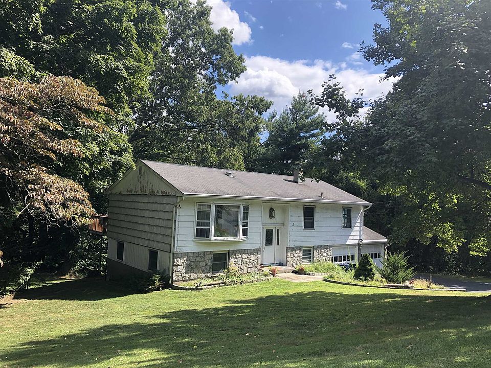 1st image of 23 Trout Pl