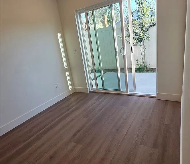 22730 Mariano St — Photo 25