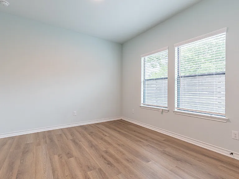 2346 Dakota St #1101 — Photo 24