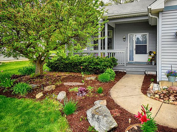 3rd image of 2417 Bush Gardens Ln