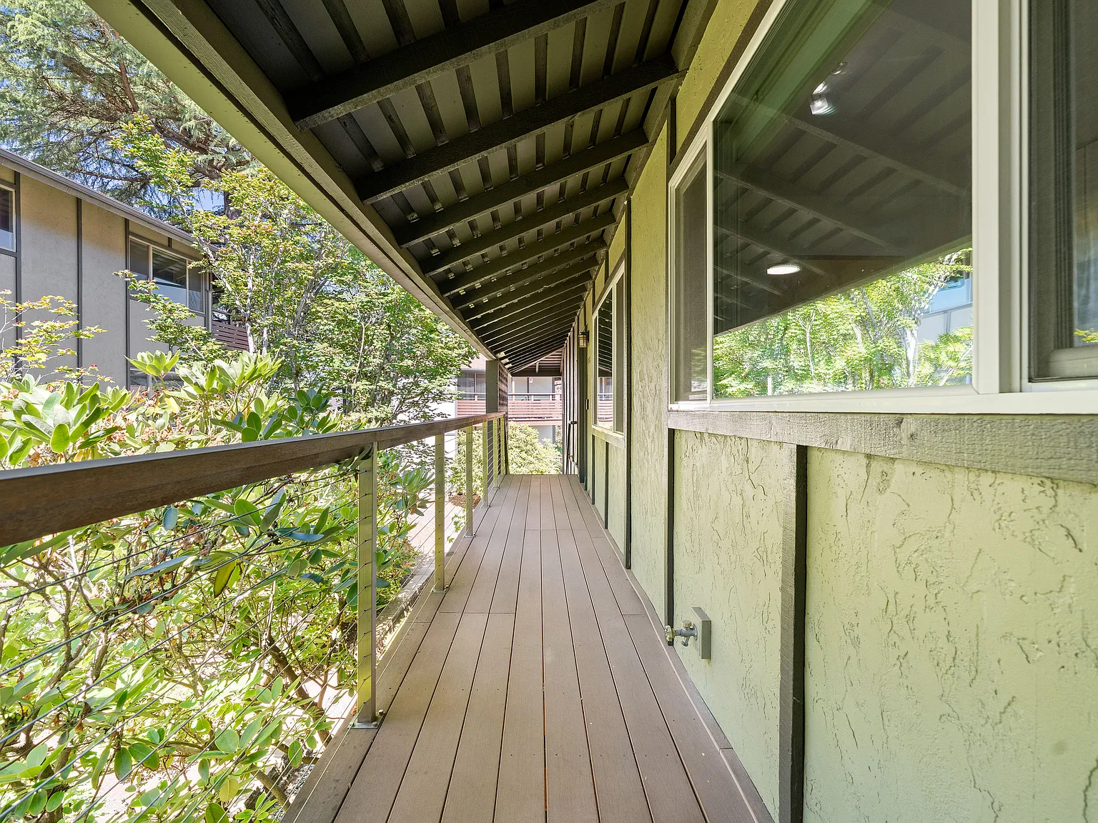2 bed, 1.5 bath, 1100 sqft, $2,275 — Photo 4