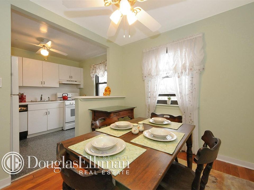 2nd image of 13 Terrace Cir APT 3E