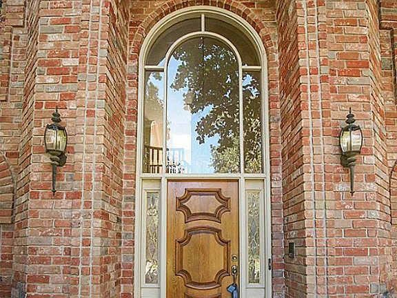 4th image of 3214 Plaza Pines Dr