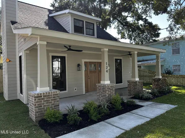 124 Saint George Ave, Biloxi, MS 39530