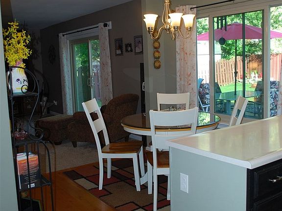 4th image of 1467 Afton Dr