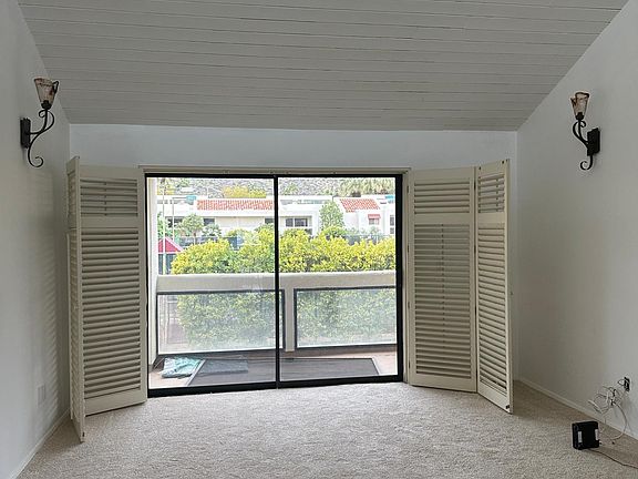 5th image of 225 E Avenida Granada #725