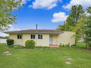 730 Bayshore Dr, Loda, IL 60948