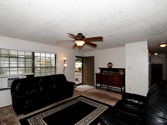 3rd image of 6670 Gambol Quail Dr W
