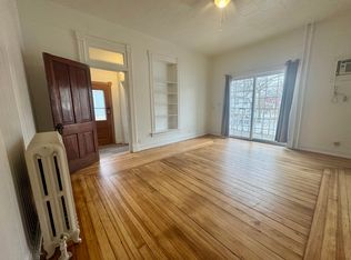 302 W Washington Ave #B, Fairfield, IA 52556