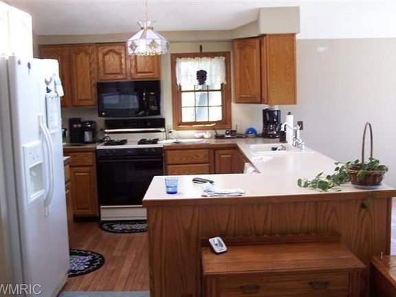 4th image of 9368 Marywood Dr #110