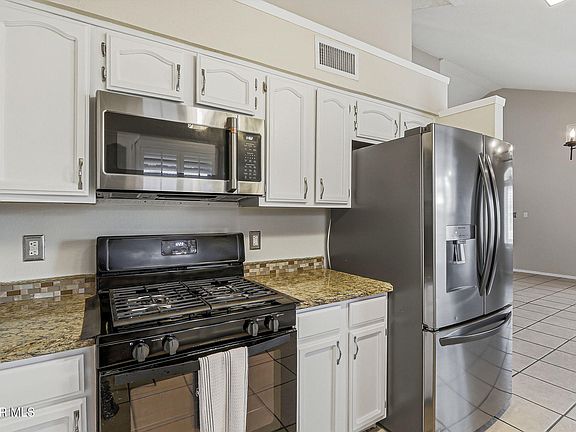 5th image of 12119 Tower Hill Dr