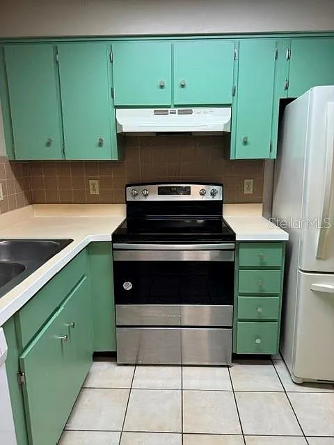 2 bed, 1.5 bath, 1236 sqft, $1,350 — Photo 3