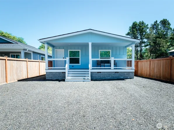 710 N 3rd Street, Westport, WA 98595