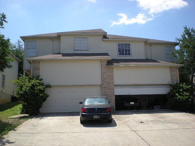 1st image of 927-929 Sagewood Trl