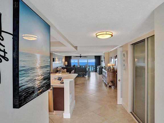4th image of 1012 N Ocean Boulevard #905