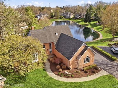 1726 Pondview Ln, Commerce Township, MI, 48382