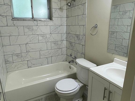 5th image of 4022 Esseldale Dr #4022