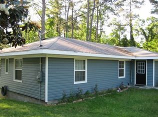 110 Shoreline Dr, Thomasville, GA 31757