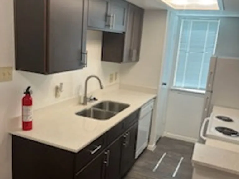 Ashford Creek Apartments — Photo 34